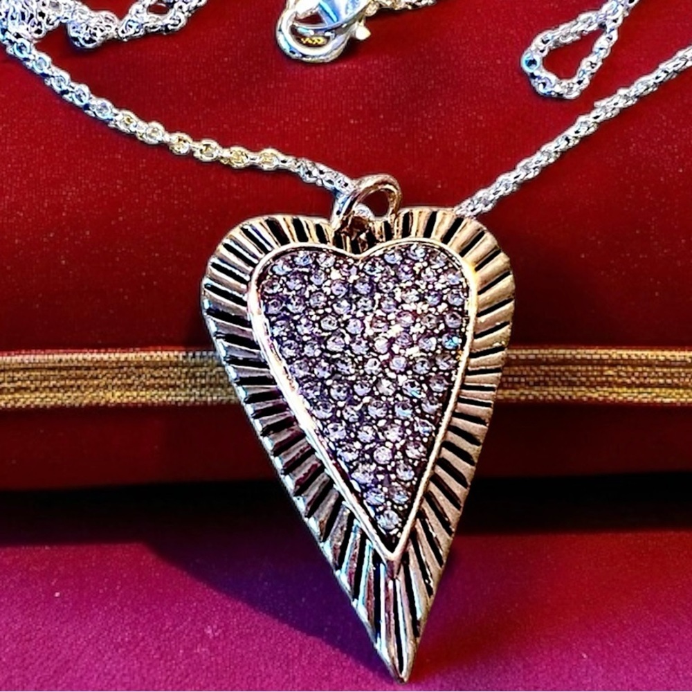 Stainless steel & rhinestones heart pendant with a no tarnish silver plate chain
